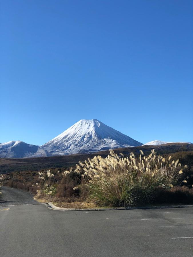 Tongariro Adventures Bed & Breakfast Kuratau Exterior foto