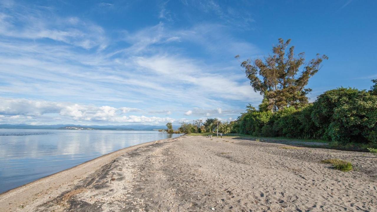 Tongariro Adventures Bed & Breakfast Kuratau Exterior foto